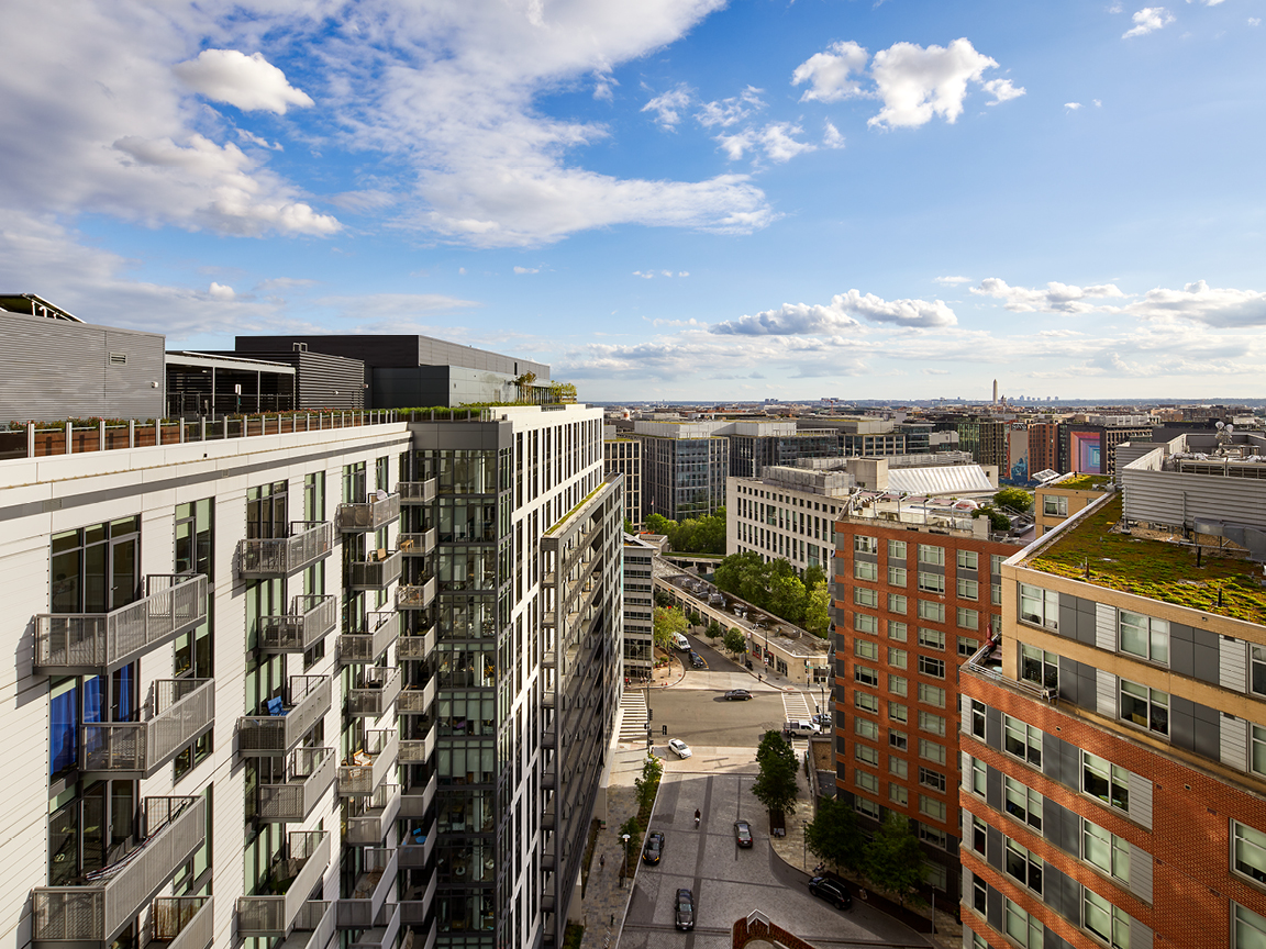 https://www.skiarch.com/wp-content/uploads/2024/11/The-202_Residential7.jpg