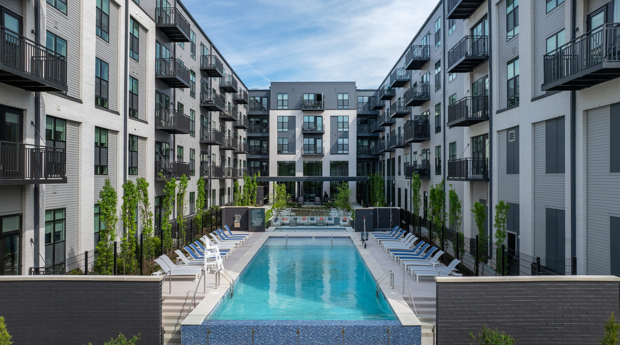 https://www.skiarch.com/wp-content/uploads/2025/09/Aventon-Annapolis-Pool-Aerial-Inward-scaled.jpg